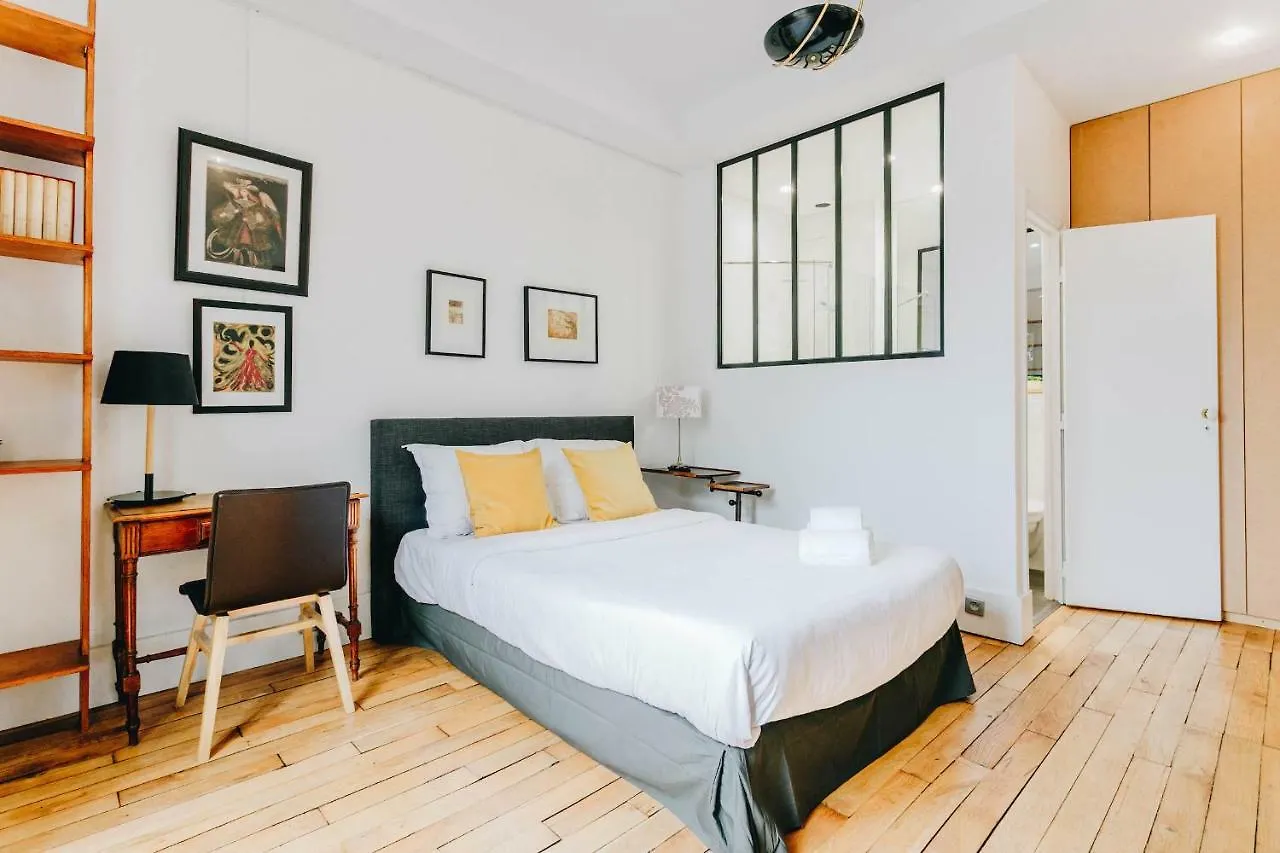 דירה Private Apartment - Eiffel Tower - Ecole Militaire *